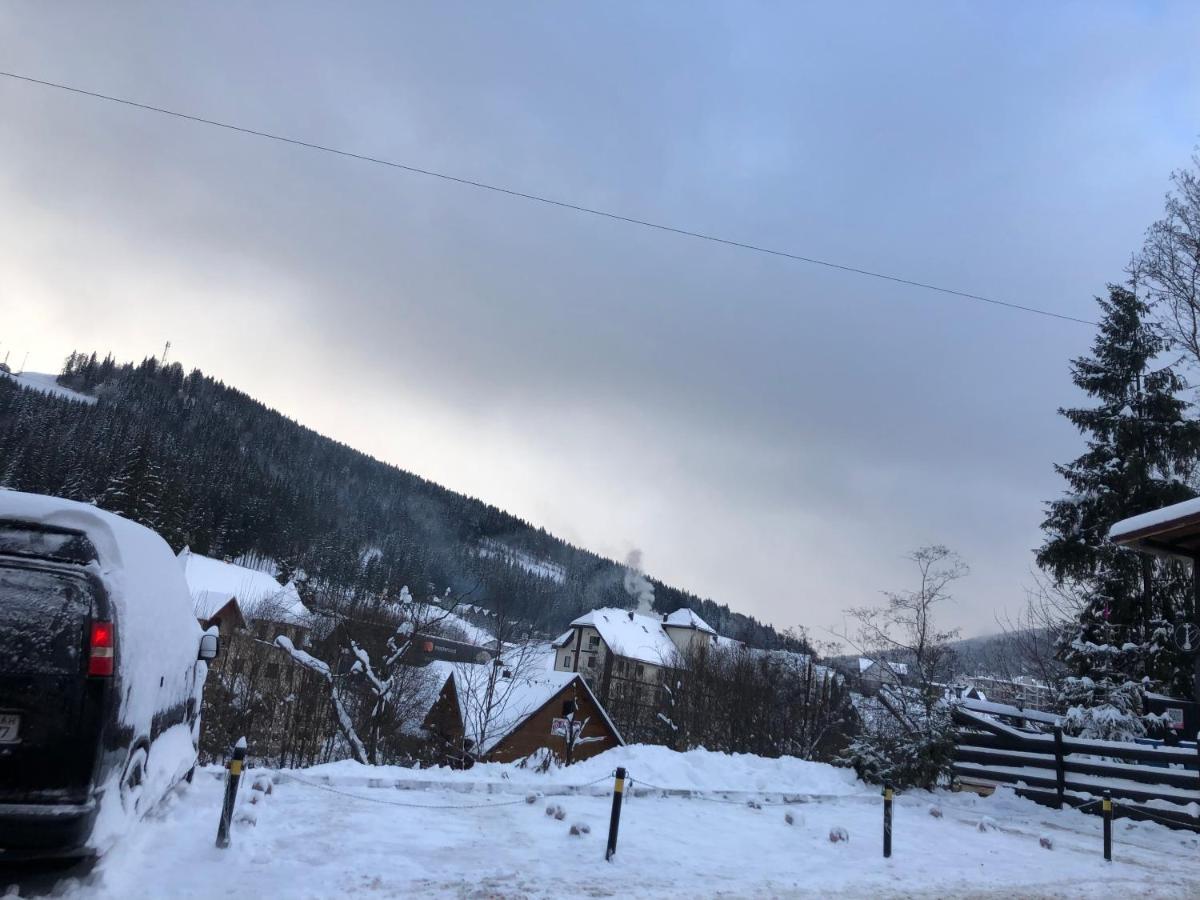 Круассан Hotell Bukovel Exteriör bild