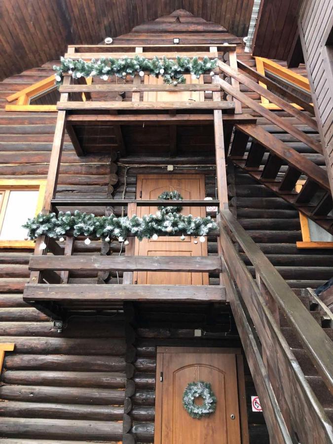 Круассан Hotell Bukovel Exteriör bild