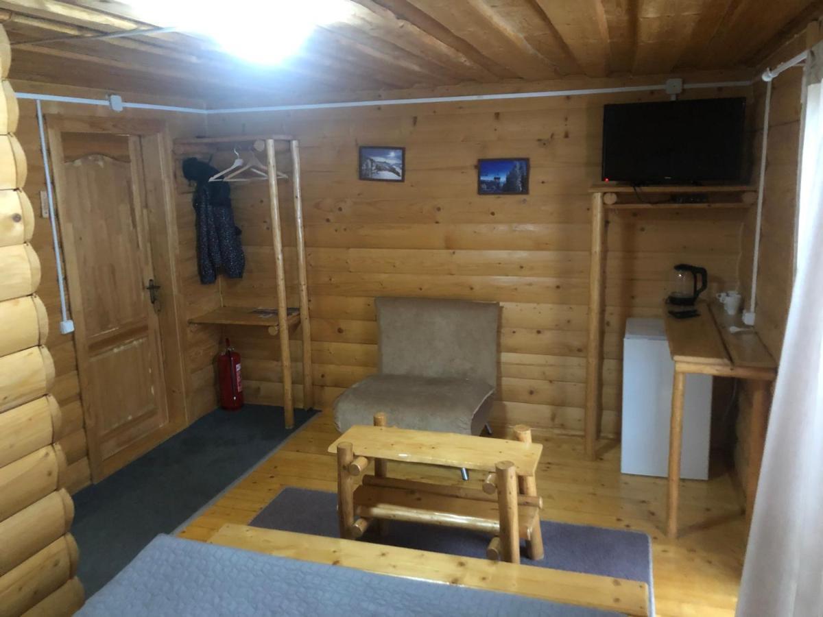 Круассан Hotell Bukovel Exteriör bild